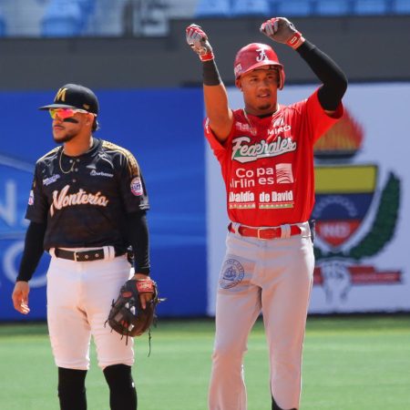 Panamá logra primer triunfo a expensas de Colombia por 6-5