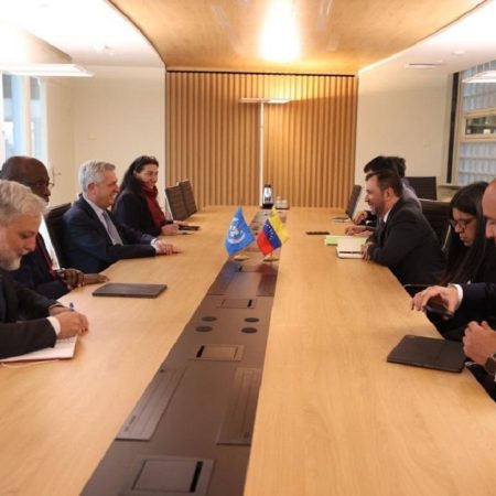 Gobierno ratifica a Acnur su compromiso con los refugiados