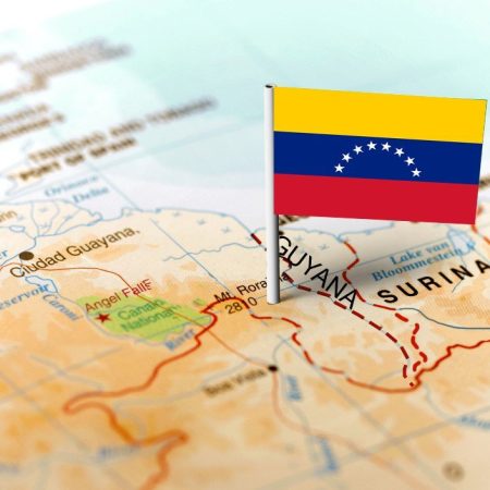 VOA: ¿El chavismo deja abierta una ventana para defender el Esequibo en la CIJ?
