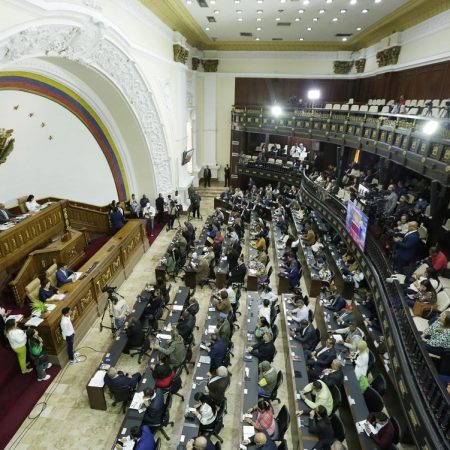 Incertidumbre en Venezuela a un mes de la toma de posesión de la Presidencia