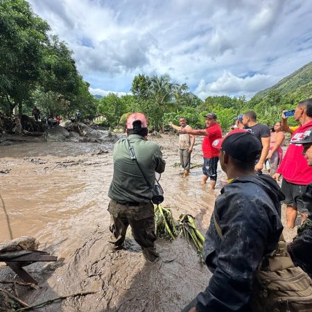 Suben a tres las personas fallecidas en Sucre por el paso del huracán Beryl