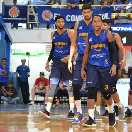 Trotamundos volvió a dominar a los saurios para barrer la serie completa en la ronda regular./Foto: Saúl Zerpa-Prensa Trotamundos