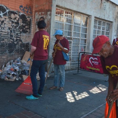 Cuadrillas se concentraron en la avenida Las Ferias para arrancar el operativo especial de limpieza 2020. (Foto Cortesía)