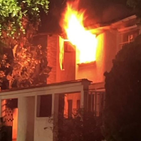 Incendio de Vivienda en el Trigal Norte