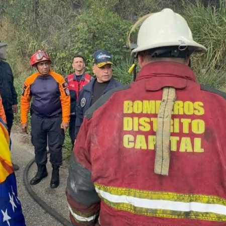 Incendio en galpón del CNE/ Foto eldiario