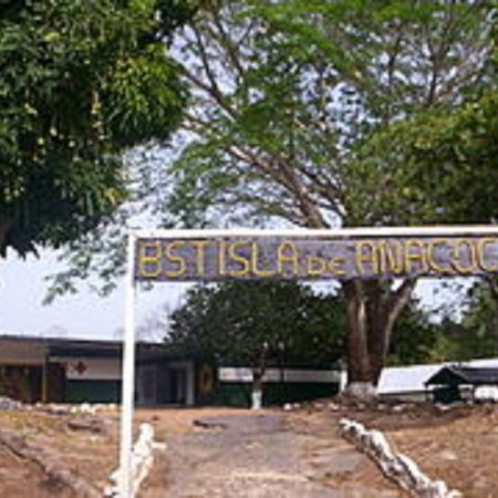 Inician construcción de escuela, ambulatorio y cancha en Anacoco