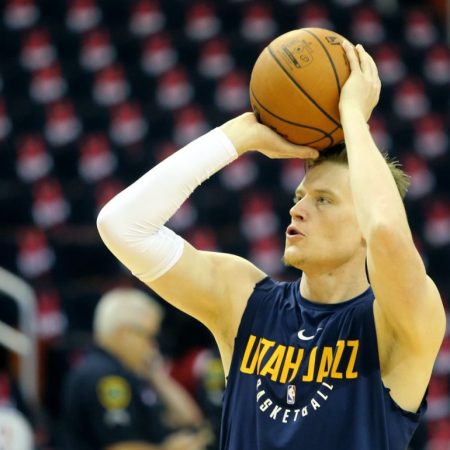 Los Warriors de Golden State volvieron a sorprender con el fichaje del ala-pívot sueco Jonas Jerebko./Foto: Deseretnews.com