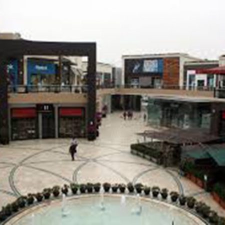 Jockey Plaza