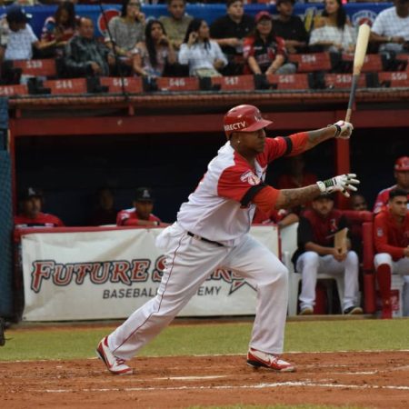 "El Hacha" se sitúa en el sexto lugar de todos los tiempos al conectar el hits número 1.013. / Foto: @CardenalesDice