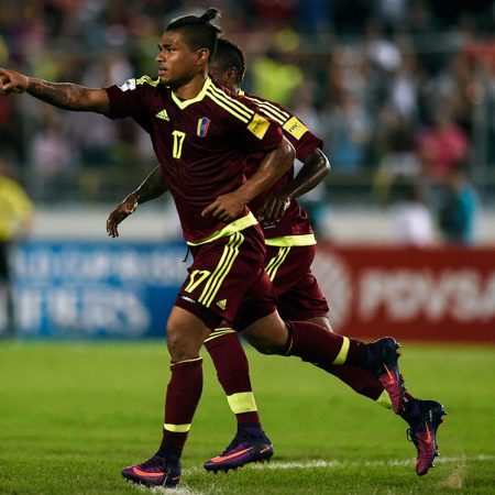 Josef Martínez marcó tres goles en Maturín / Foto: AFP