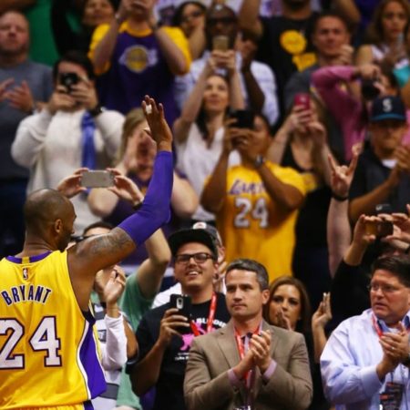 Kobe Bryant, leyenda de la NBA fallecido en un accidente aereo el pasado mes de febrero (Foto Cortesía hoopshabit.com)