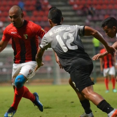 Larenses y llaneros saltarán al césped este domingo en el partido  de ida de la final absoluta del fútbol venezolano/Foto: La Liga FutVe
