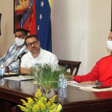 Lacava ordenó recoger a quienes no usen tapaboca.Foto Prensa Gobernación de Carabobo