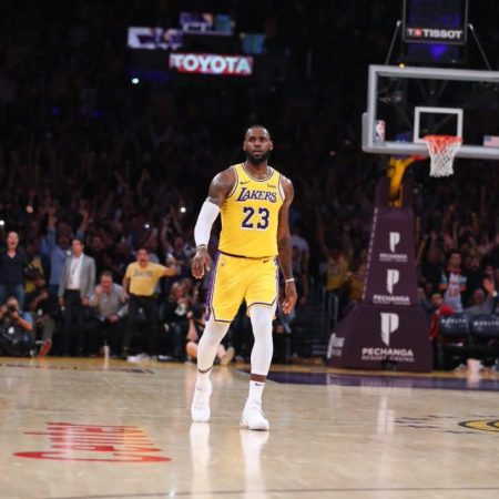 LeBron James, jugador estrella de los Lakers. / Foto archivo