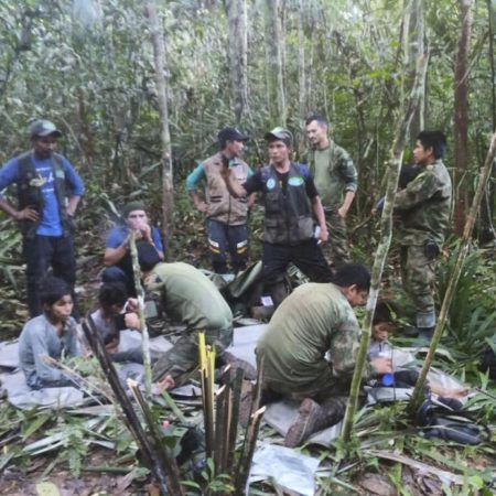 La plataforma Prime Video lanzó este lunes el tráiler del documental 'Operación Esperanza: Los niños perdidos en el Amazonas'.