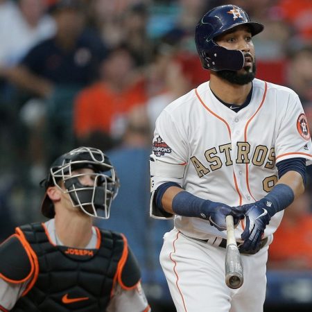 Marwin González apoyó a los Astros con su primer cuadrangular de la temporada./Foto: AFP
