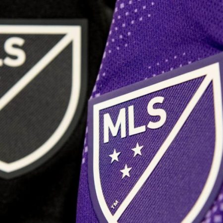 Veinte jugadores de la MLS dieron positivo por coronavirus a pocos días de la reanudación (Foto Archivo)