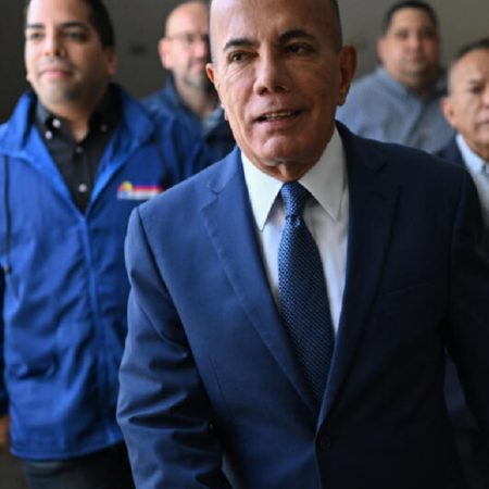 Manuel Rosales reitera llamado a negociar con el Gobierno ante comicios