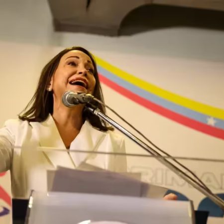 María Corina Machado instó a Manuel Rosales a reunirse para presentar un candidato unitario a las elecciones