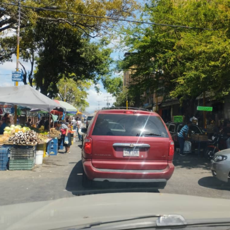 Mercado periférico de La Candelaria / Foto: Jacinto Oliveros