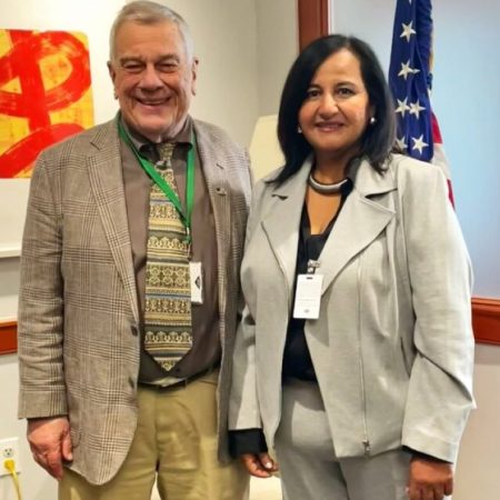 Michael Kozak y Dinorah Figuera evaluaron rutas