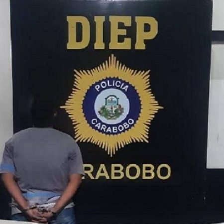 Mujer detenida con 40 envoltorios de presunto crack