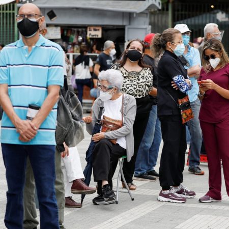 Contagios de este viernes rozaron los 200 en todo el país, Carabobo contó 43
