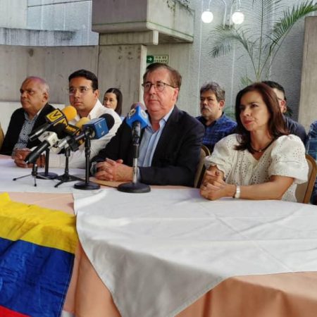 Pérez Vivas exige renuncia de Maduro tras "bomba de corrupción en Pdvsa"
