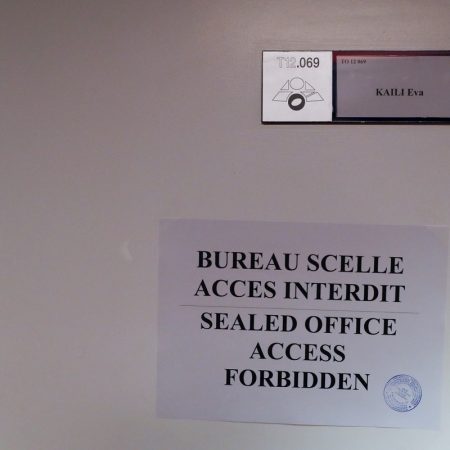 El parlamento Europeo precintó las oficinas de los involucrados en caso de corrupción. Foto EFE
