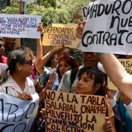Las mujeres siempre resentes en las protestas. (Foto cortesía de GossiVzla)