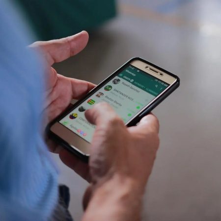 Provea revisión ilegal de celulares genera un estado de miedo
