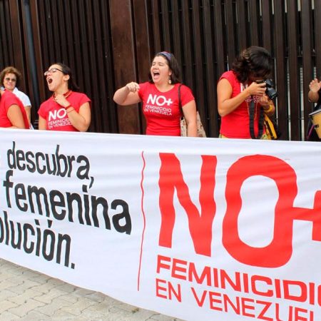 Jóvenes opositores condenan ola de feminicidios durante 2022 en Venezuela