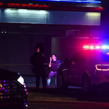 Cuatro de los 10 heridos en un tiroteo en Miami continúan graves