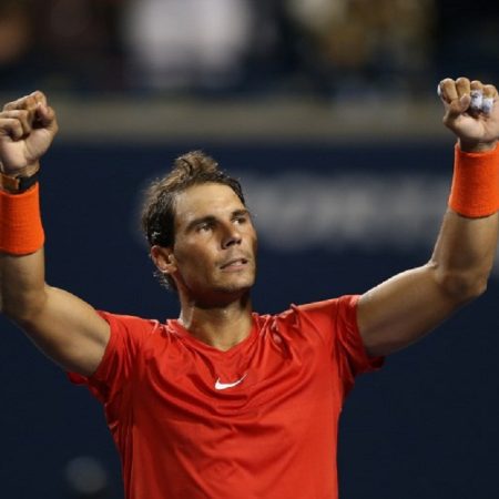 Rafael Nadal sufrió este viernes y tuvo que remontar ante el croata Marin Cilic para avanzar a las semifinales del Masters 1000 de Toronto/Foto: AFP
