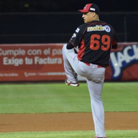 Raúl Rivero pitcher del año / Foto: Archivo