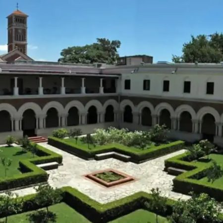 El edificio será utilizado por órdenes contemplativas. Foto: Perfil.