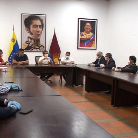 Gobernación pone a disposición de los carabobeños textos gratuitos en líneaa través del programa “Fuera de Colección Libros Para la Cuarentena” (Foto archivo)