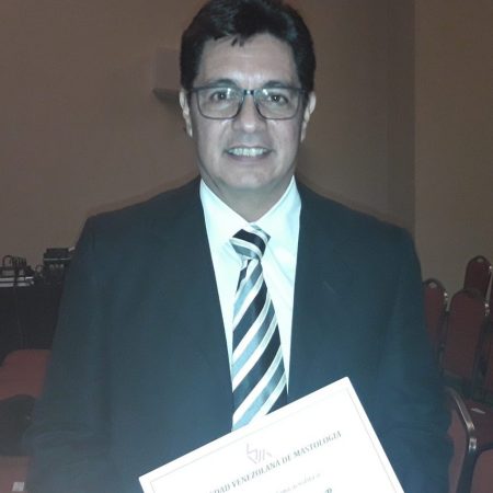 Ricardo Lopez, sociedad de mastologia
