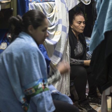Migrantes venezolanas en la casa Sin Fronteras, en Perú. Foto referencial  AFP