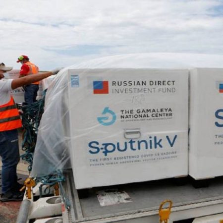 Rusia suministra a Venezuela más de 700 mil dosis de Sputnik V