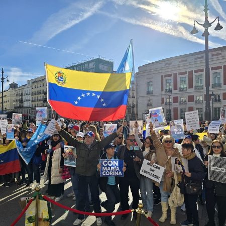 Venezolanos en Madrid manifestaron en favor de elecciones presidenciales libres/ Foto El Nacional