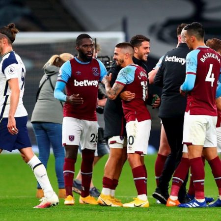 Lanzini marcó el gol de la paridad. Foto EFE.