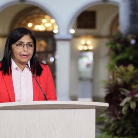 WhatsApp-Image-2020-03-18-at-7.19.15-PM-delcy-rodriguez