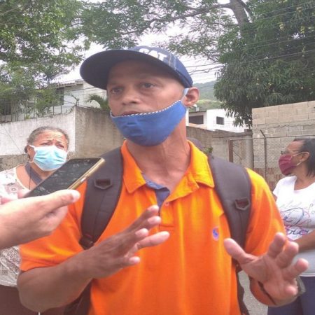 Denuncian que en el comedor popular de La Entrada solo sirven arroz y lentejas