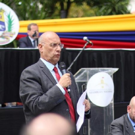 el diputado y miembro de la Comisión de Política Exterior de la Asamblea Nacional, Williams Dávila Barrios. (Foto referencial)