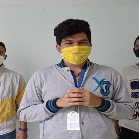 Jóvenes de Cuentas Claras.(Cortesía)