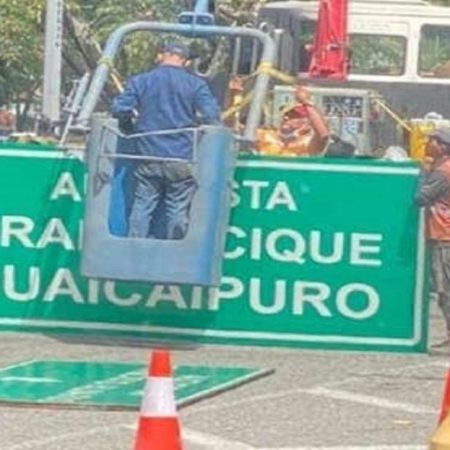 Chavismo reemplazó cartel de autopista Francisco Fajardo por Gran Cacique Guaicaipuro