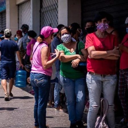 Lento y discriminatorio proceso de vacunación en ambulatorio Miguel Franco de Naguanagua