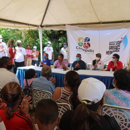 Jornada de atenciòn integral benefició a mil 600 personas en Colinas de González Plaza