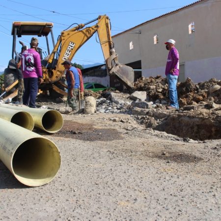 Alcaldía de Naguanagua supervisó acondicionamiento de drenajes en Barrio Colón